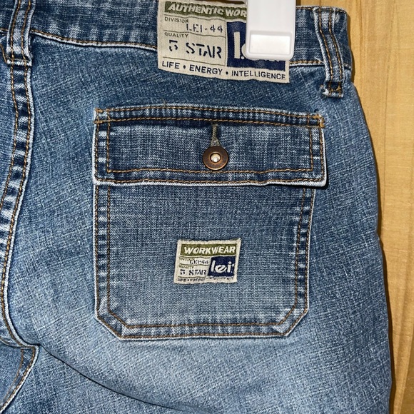 Vintage L.E.I. Cropped denim pants. Cargo ish - Picture 2 of 5